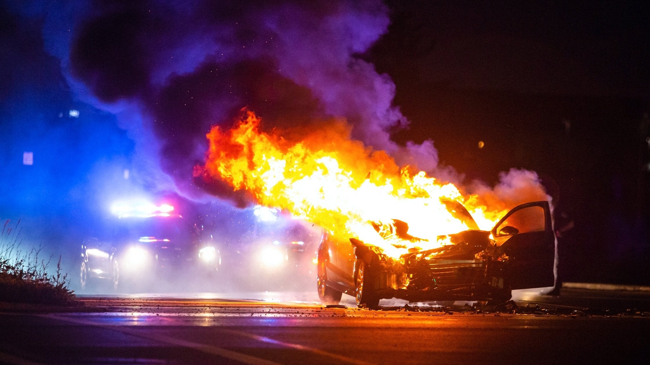 Random Car Fires The Rising Challenges of EV Fires: An Essential Guide for Firefighters ...